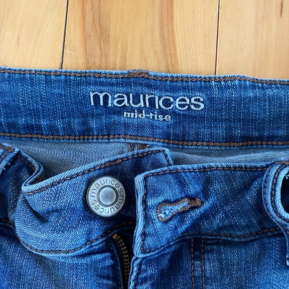 Maurice’s mid-rise jeans, size 8 short - Picture 2 of 3